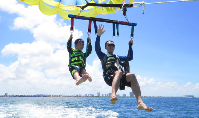 Cancun Parasail open schedule ticket (no transportation)