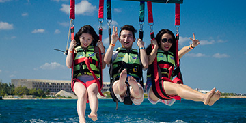 Skyrider parasailing in Cancun hotel zone